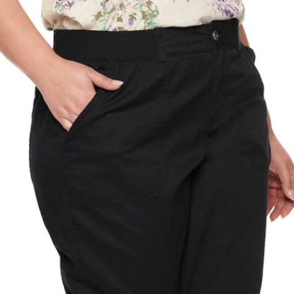EVRI Pants & Jumpsuits Womens Plus Size Evri Black Utility Capri